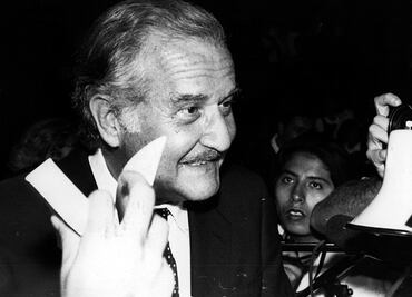 Carlos Fuentes es recordado por grandes escritores en la FIL Guadalajara