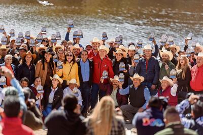 Entrega gobernador bordos para almacenar agua