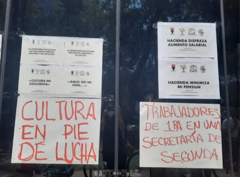Sindicato de Cultura bloquea lateral en Reforma. Denuncian “engaño” en vez de aumento salarial