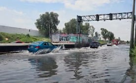 Tras lluvias de ayer, amanece inundada avenida Gran Canal en la GAM; encharcamientos impiden tránsito