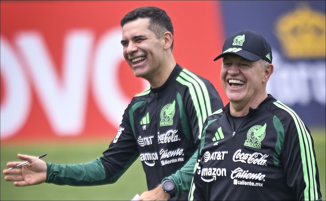 Ochoa roba protagonismo en el entrenamiento del la Selección Mexicana / FOTO: Imago7