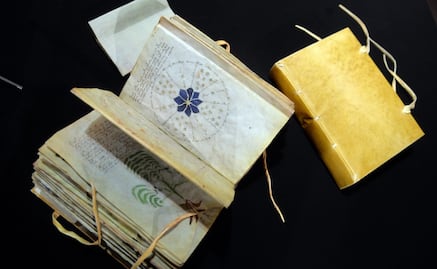 Editorial tiene listas 898 copias del Manuscrito Voynich