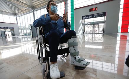 Aeropuerto Felipe Ángeles: el difícil andar de Lorena en silla de ruedas