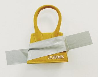 Diseñador de moda lanza versión de la obra “Comedian” valuada en 120 mil dólares 