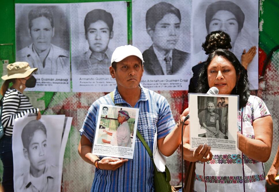 Los familiares de personas indígenas desaparecidas señalaron que los procesos de búsqueda, verdad, justicia y no repetición se deben realizar acorde a la cosmovisión de los pueblos. No se trata sólo de formalidades, sino del retejido de los rompimientos comunitarios, dijeron. Foto: Valente Rosas / EL UNIVERSAL