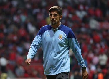 Veljko Paunovic cree en Alexis Vega y “Chicote” Calderón