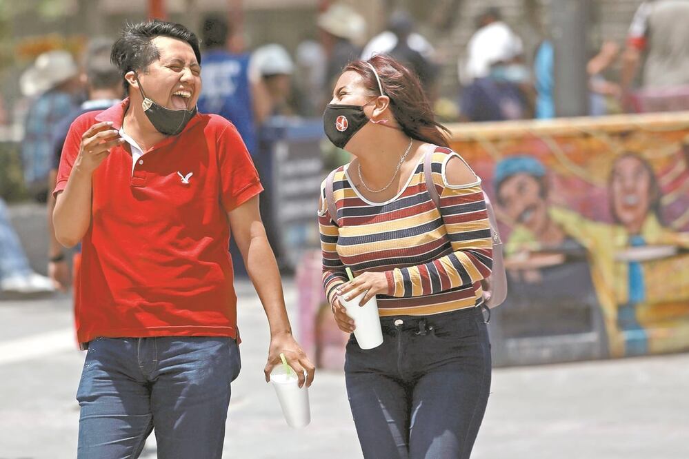 Las sanciones por no utilizar cubrebocas en público van desde el apercibimiento hasta multas económicas en Chihuahua. Foto: ARCHIVO EL UNIVERSAL