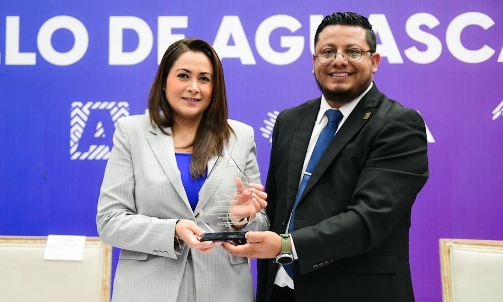 En la firma participaron Agencias y Comisiones de electricidad y desarrollo. Foto: Cortesía.
