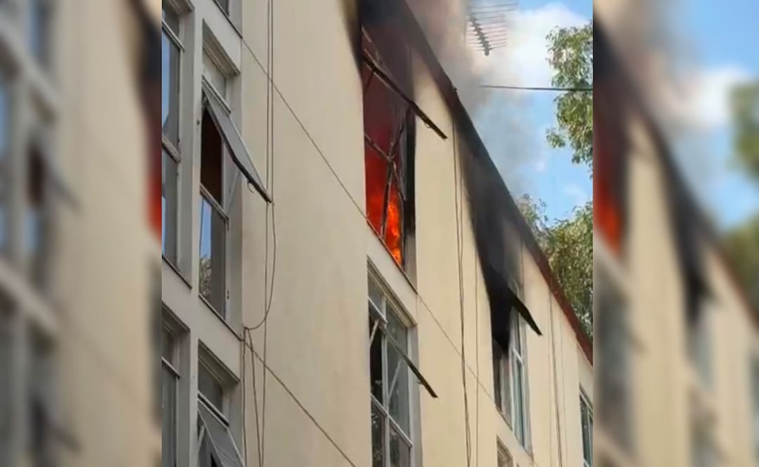 Se registró un incendio la tarde de este martes en un departamento de una unidad habitacional en la alcaldía Coyoacán. Foto: Especial