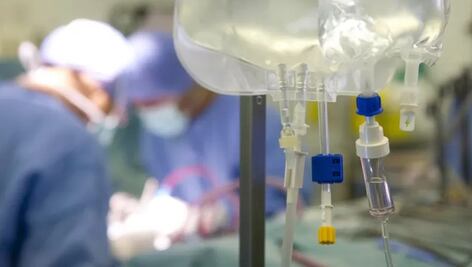 Covid-19: niegan trasplante de corazón a hombre que decidió no vacunarse