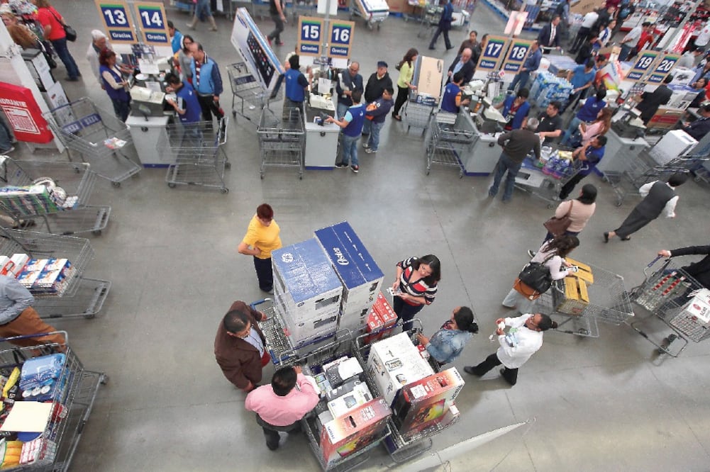 Infonacot reveló que colocó 166 mdp en nuevos préstamos durante El Buen Fin (ARCHIVO EL UNIVERSAL)