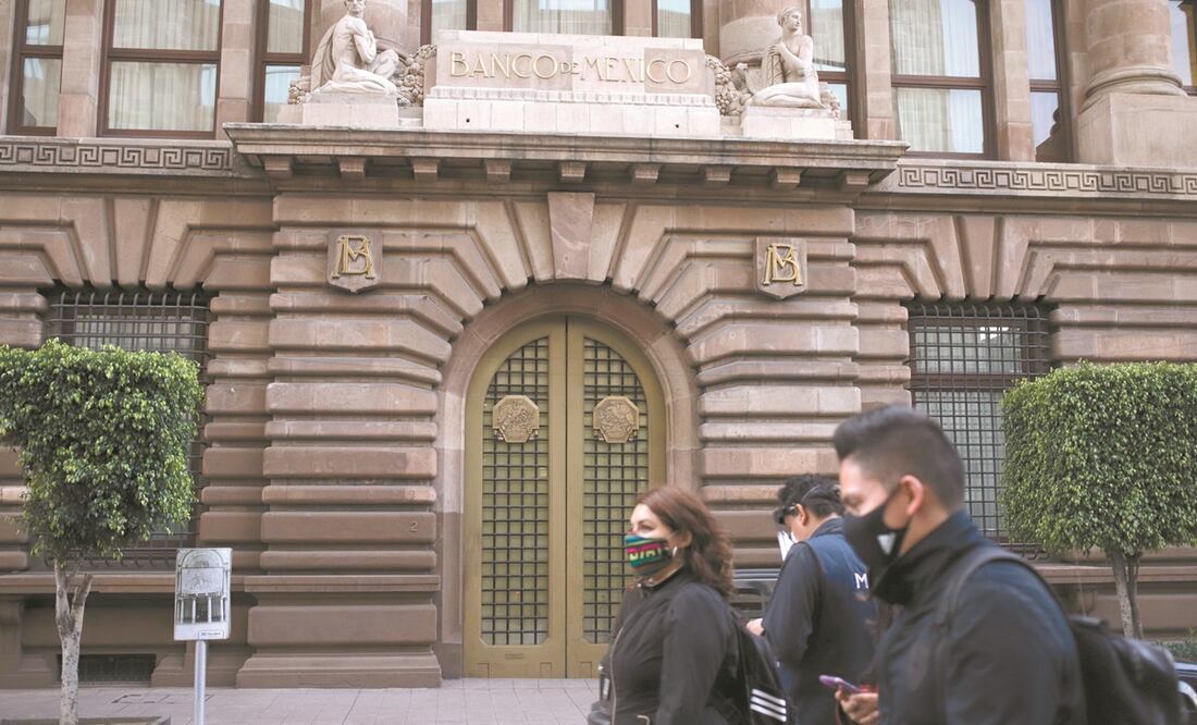 Datos de Banxico detallan que las operaciones de hasta 400 pesos representan casi 30% de todas las transacciones que se realizan a través de SPEI en México. Foto: ARCHIVO EL UNIVERSAL