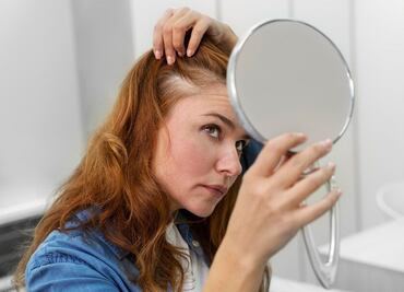 Así debes aplicar biotina para controlar la caída del cabello