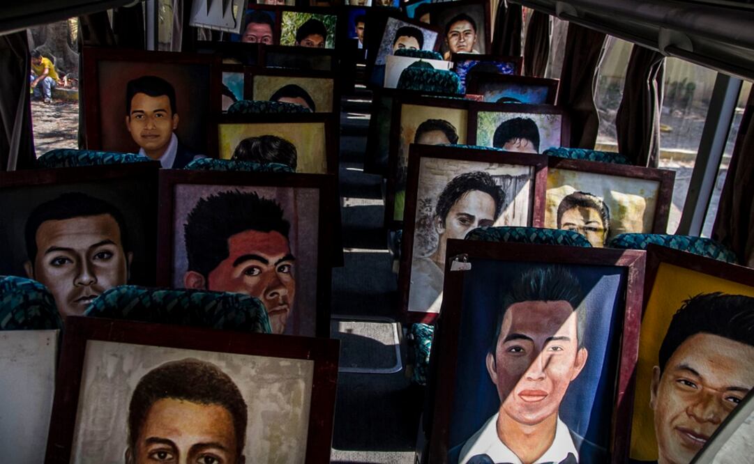 El presidente Andrés Manuel López Obrador adelantó podrían apelar la decisión de una juez que otorgó prisión domiciliaria al general Rafael Hernández Nieto, investigado por la desaparición de los 43 normalistas de Ayotzinapa. Foto: archivo/EL UNIVERSAL