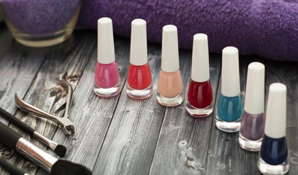 Dile adiós a unos cuantos años usando el esmalte perfecto / Foto: Pexels