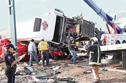 Accidentes carreteros dejan 18 muertos y 16 lesionados 