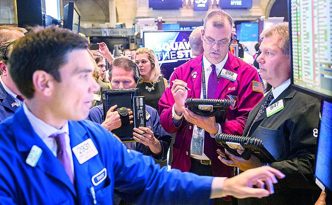 Los índices bursátiles en Nueva York tuvieron comportamientos mixtos al primer semestre del año, de acuerdo con analistas. FOTO: LUCAS JACKSON. REUTERS