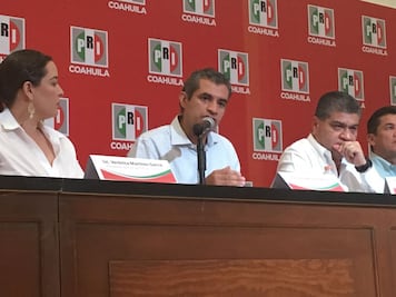 No sean aprendices de AMLO, pide Ochoa a panistas