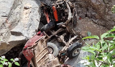 Tragedia en Real de Catorce: cae jeep de turistas a barranco; hay dos personas sin vida