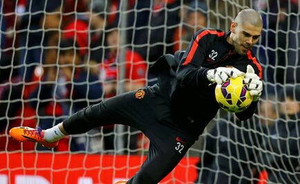 Sevilla se niega a fichar al portero Víctor Valdés