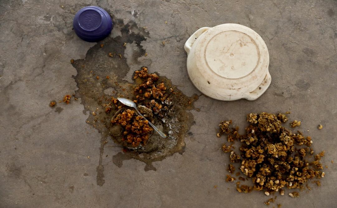 Last meal served to students before an attack by suspected Boko Haram insurgents, lies on the ground at the Government Girls Science and Technical College in Dapchi, the northeastern state of Yobe, Nigeria - Photo: Afolabi Sotunde/REUTERS