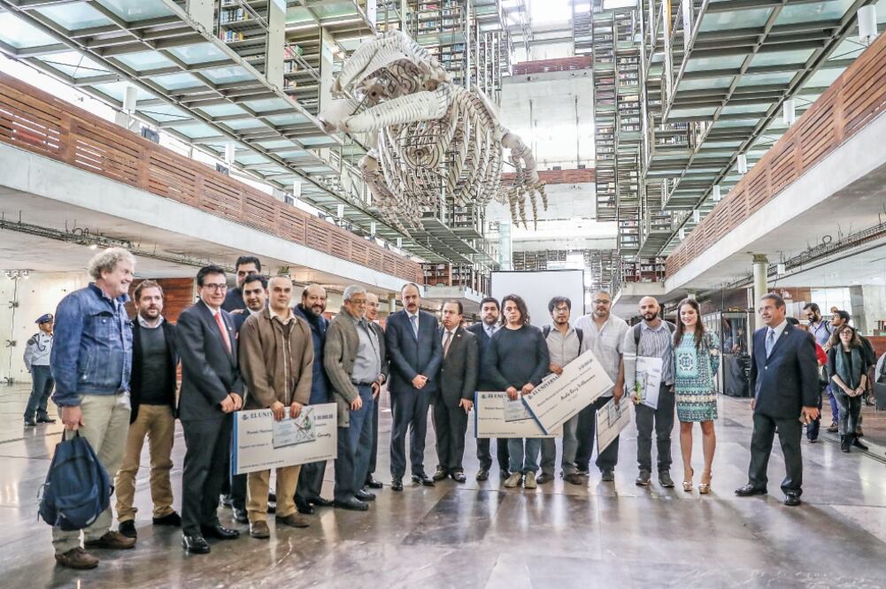 EL UNIVERSAL entregó los premios de la primera edición del Concurso Nacional de Caricatura, con el cual se busca apoyar los jóvenes mexicanos para que sean los nuevos creadores de opinión en el país (LUCIA GODÍNEZ. EL UNIVERSAL)