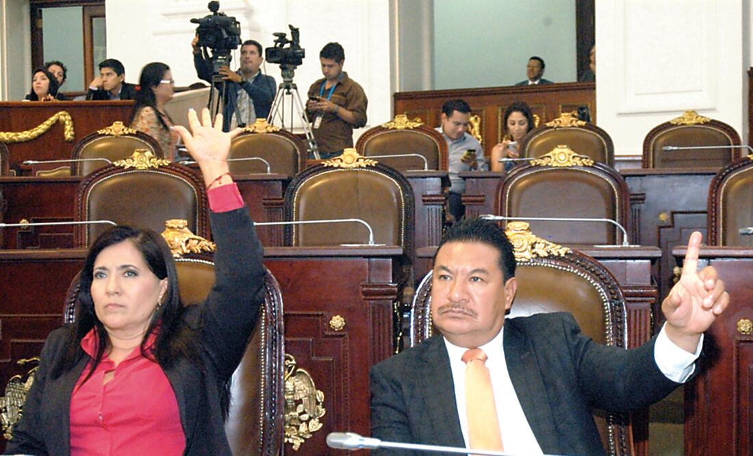 Además de los nuevos usos de suelo avalados en seis predios, en la Asamblea Legislativa del Distrito Federal quedaron 14 proyectos a la espera de que el GDF analice si existe o no viabilidad en el otorgamiento de la modificación. Foto:ARCHIVO.EL UNIVERSAL