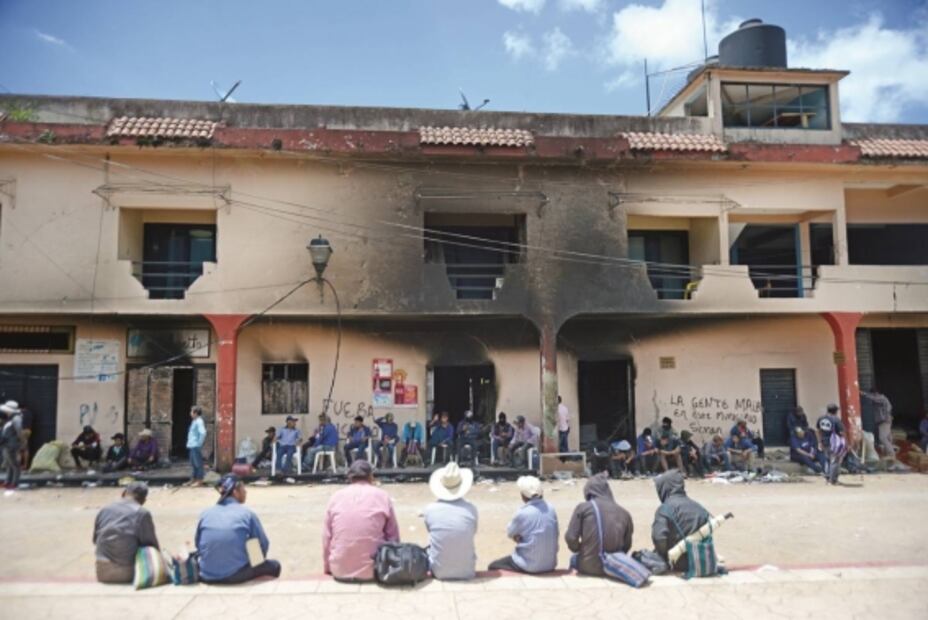 Toma grupo de "El Machete" municipio de Pantelhó en Chiapas