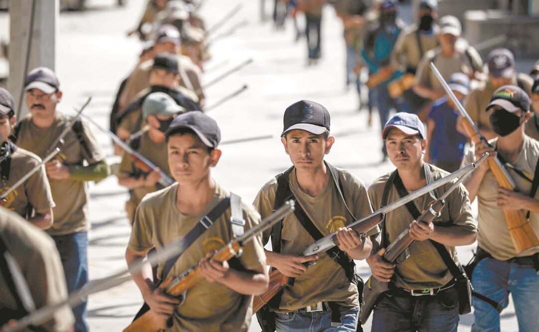 Pobladores, cansados de la violencia en la zona, advierten que, de no cumplir con sus peticiones, armarán a niños y mujeres. Fotos: Diego Simón/ EL UNIVERSAL.