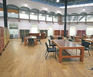 Sin restricciones, archivos sociales y de seguridad