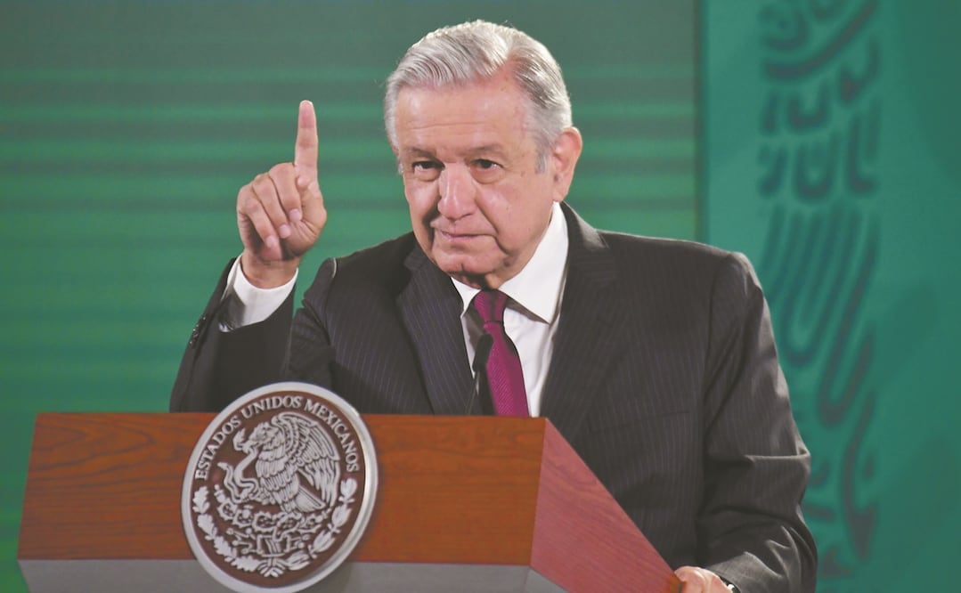 El presidente Andrés Manuel López Obrador calificó como “una vergüenza” y “una descomposición” la crisis que vive el tribunal. Foto: HUGO GARCÍA. EL UNIVERSAL