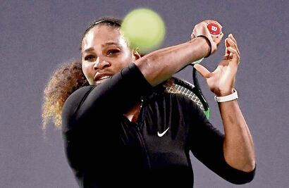 Serena se baja de tren australiano