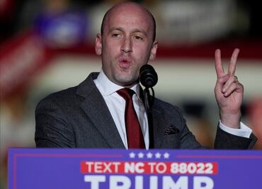 Stephen Miller es elegido como subdirector de política; fue asesor principal de Trump en el gobierno anterior