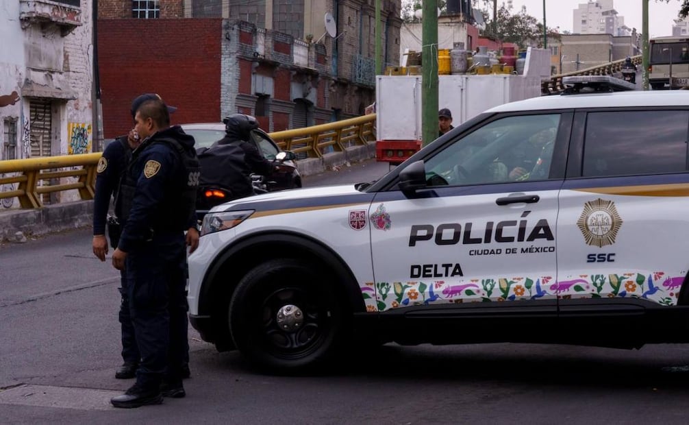 Hombres es asesinado a balazos en la alcaldía Cuauhtémoc (19/01/2026). Foto: Osmar Alvarado / EL UNIVERSAL