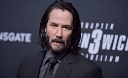 Keanu Reeves hizo un "pequeño amigo" durante un vuelo y la escena fue absolutamente tierna