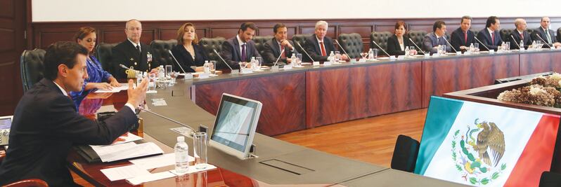 Peña ordena a gabinete trabajar por decálogo