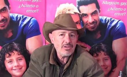 "No pretendo agredir a comunidad gay": Paco del Toro