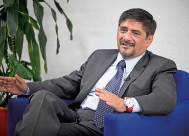 "Es necesario modificar el plan de estudios"