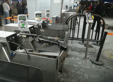 Causan destrozos en estación Cuatro Caminos