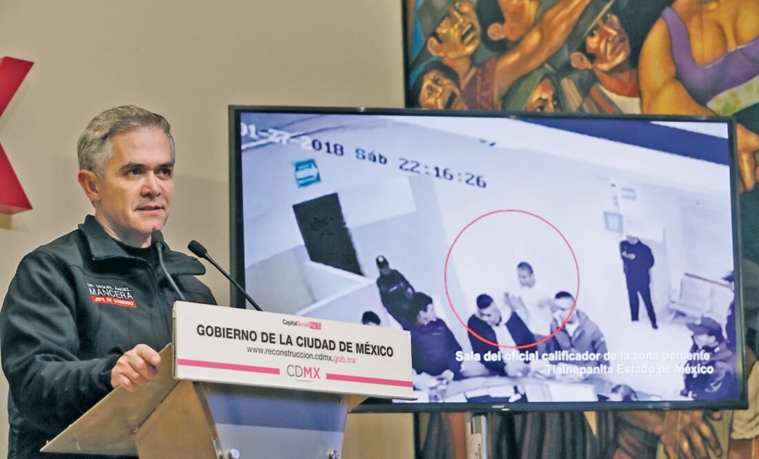 Miguel Ángel Mancera, jefe de Gobierno, dijo que entendía la indignación generada por este hecho, pero descartó que se tratara de una desaparición forzada. (IVÁN STEPHENS. EL UNIVERSAÑ)