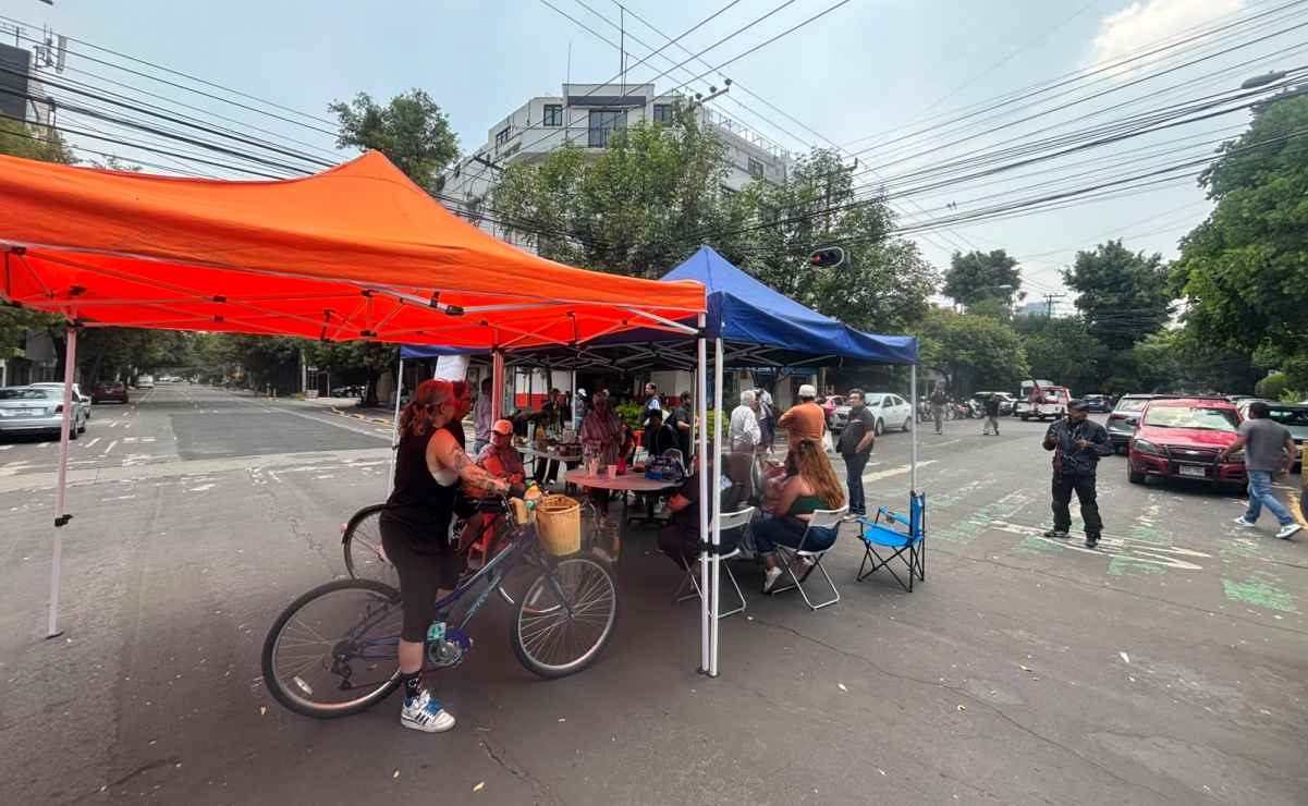 Người dân tại colonia Del Valle Centro đã biểu tình hơn 24 giờ để phản đối (Ảnh: Juan Carlos Williams / EL UNIVERSAL)