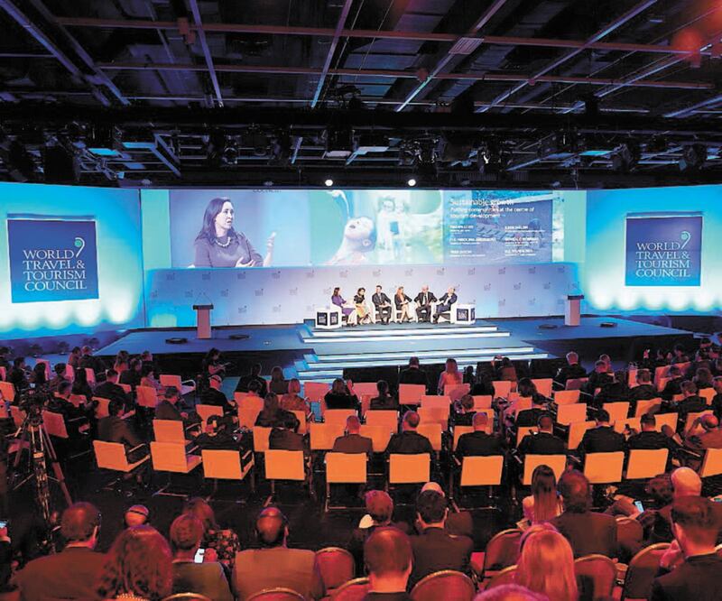 El gobernador de Quintana Roo, Carlos Joaquín, destacó que en el marco del evento, que se realizará en abril, Cancún celebrará sus 50 años. Foto: Especial