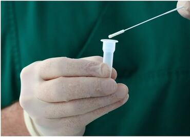 La píldora anti-Covid de Merck se mantiene "activa" contra ómicron, dice la empresa