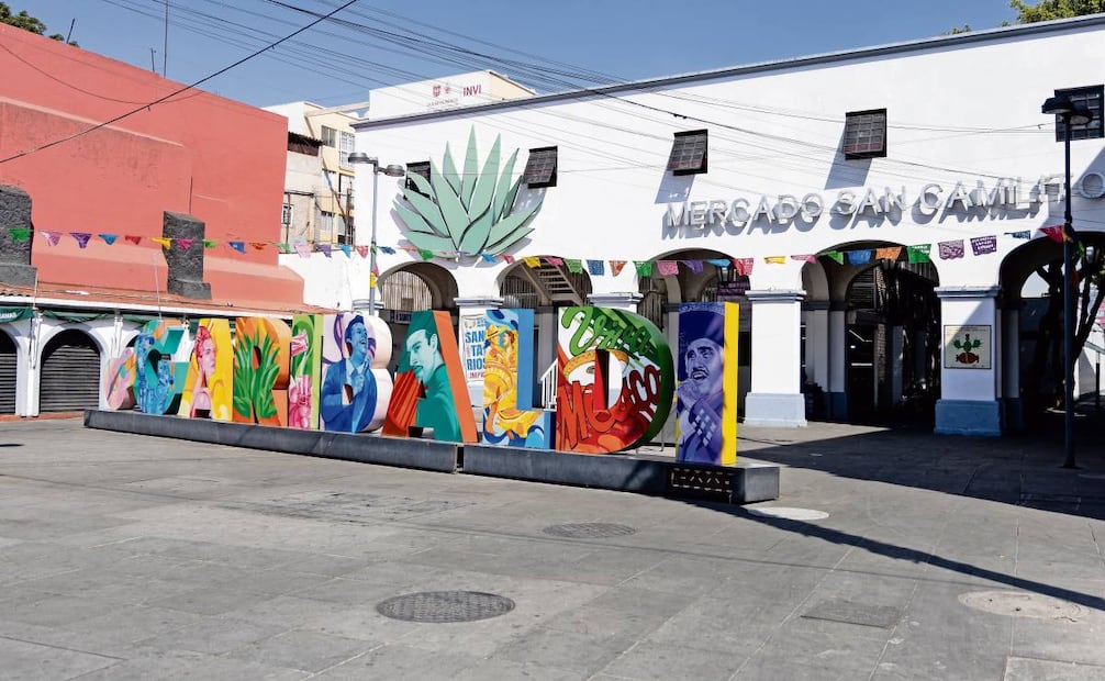 Este centro de abasto estaba anunciado como punto de inmunización, pero ayer no fue habilitado. Foto Hugo Salvador / EL UNIVERSAL