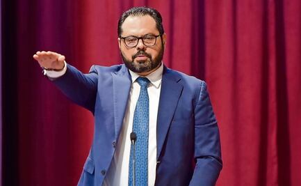 Comparece secretario de Finanzas de Veracruz “como divo”