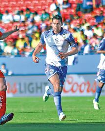 Se sufre al sentir la quema: Araujo