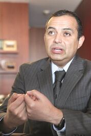 Legisladores buscan evitar reducciones a gasto social