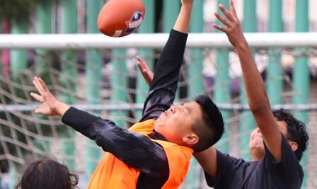"Hay fantasmas que cazan a niñas, niños, adolescentes y jóvenes para que caigan en las adicciones": SEP