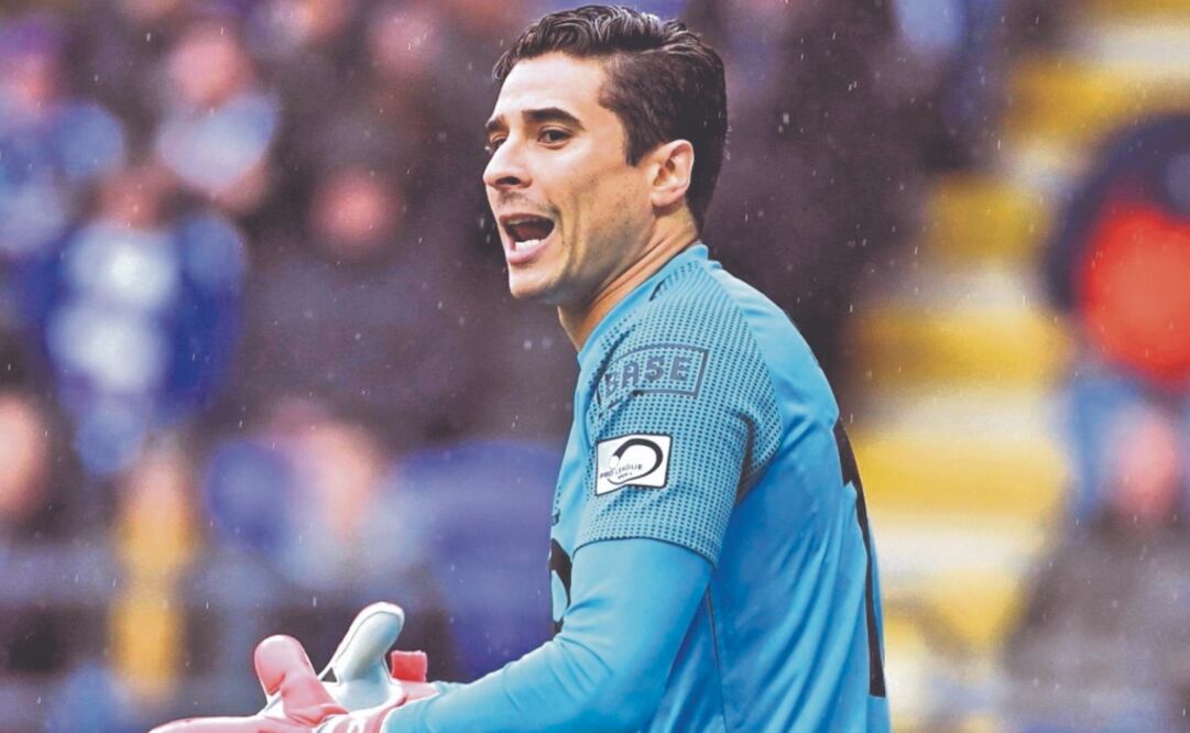 El mexicano disputó todo el partido contra Oostende | Agencias