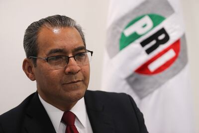 Roban llantas a auto de excandidato del PRI en Puebla